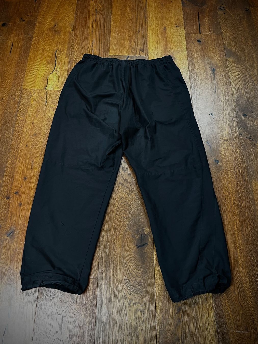 Nike Pantaloni: Nike Trainingshosen in schwarz – Usato da Lindau venduto da KT_Vintage 2