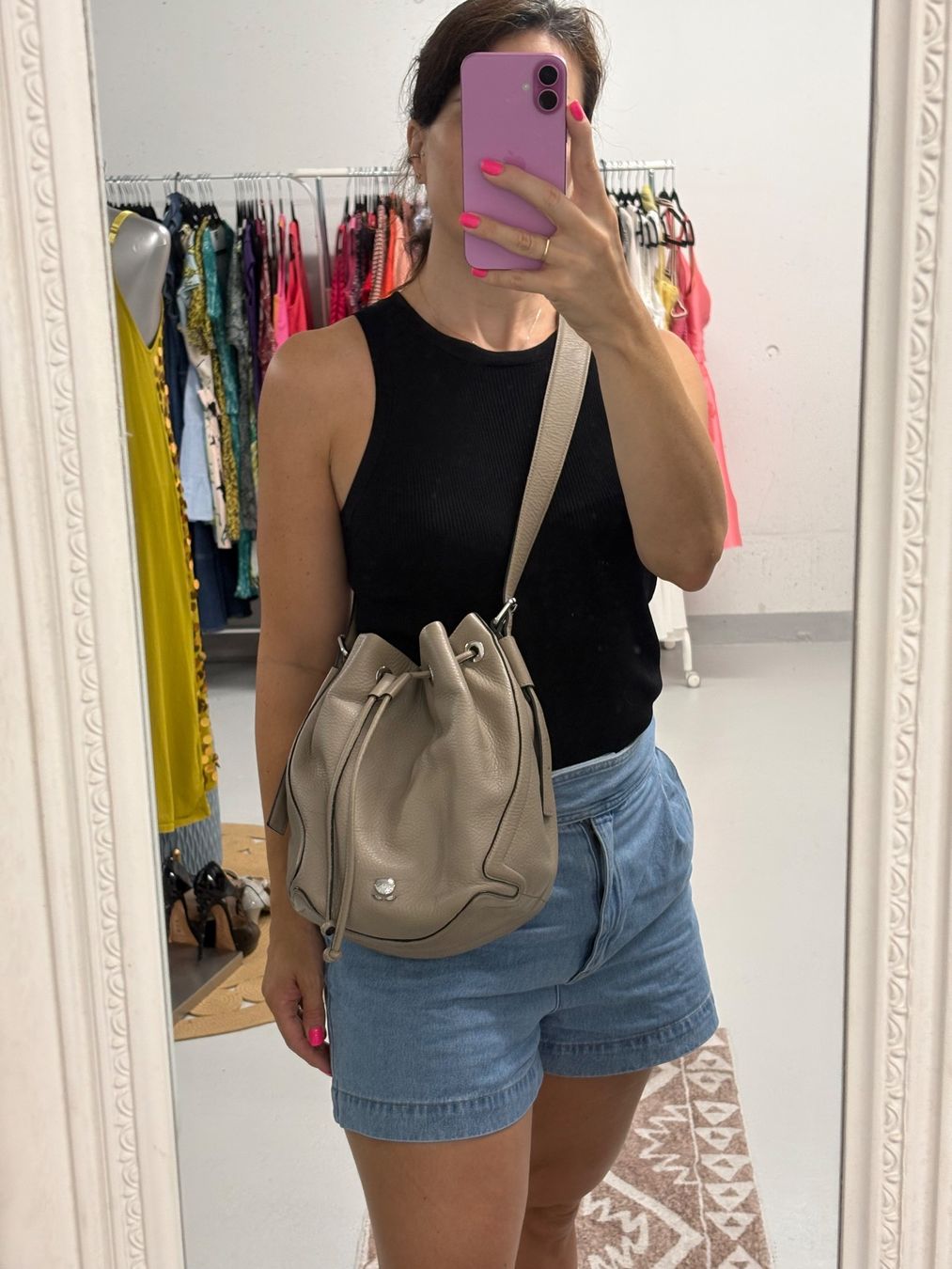 Navyboot Sacs femmes: Navyboot Ledertasche Beuteltasche beige Hobo Bag – Neuf (Voir description) à Regensdorf par secondchancefashion 1