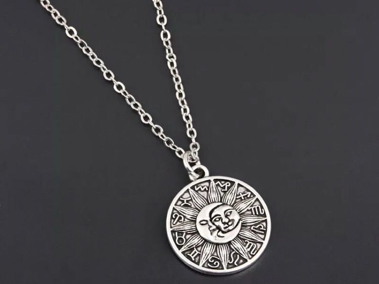 Ciondoli: Amulett Sonne/Mond mit Zodiac – Nuovo (secondo la descrizione) da Gams venduto da Mariawicca 4