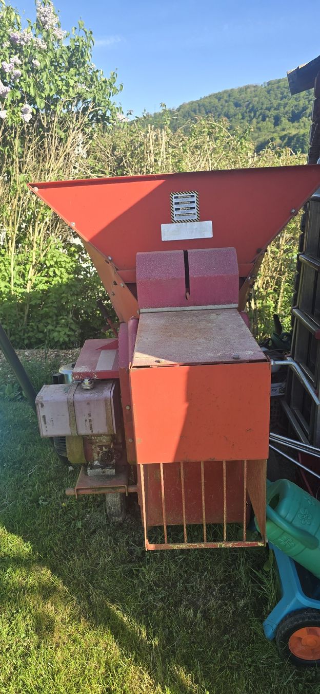 Tutte le macchine: Erdshredder Roxor ES300VB – Usato da Dulliken venduto da Toap