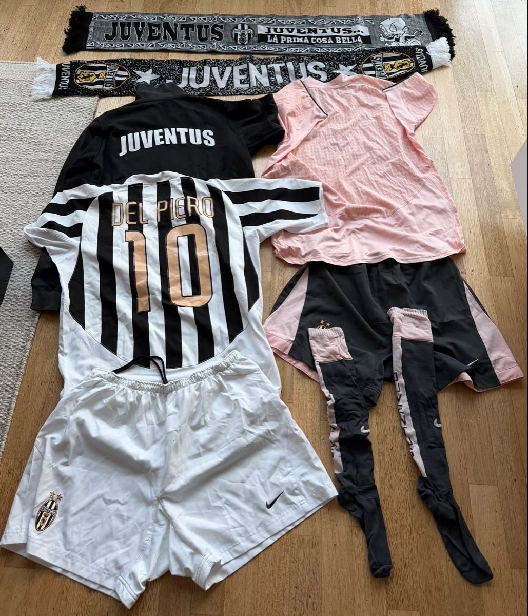 Nike Lots de vêtements: Fan-Paket Juventus – D'occasion à Wald ZH par Liddl5 1