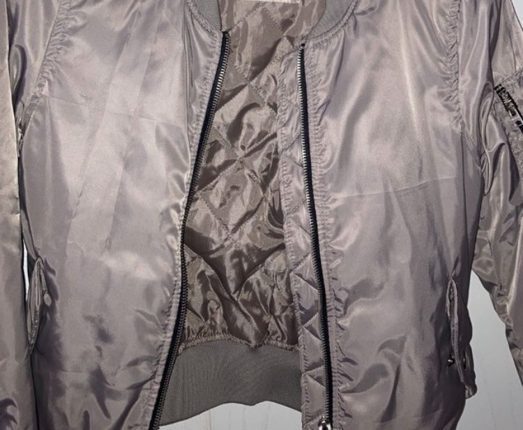 Giacche: Bomberjacke pull and bear grau gr. S – Usato da Fislisbach venduto da secondhandF 3