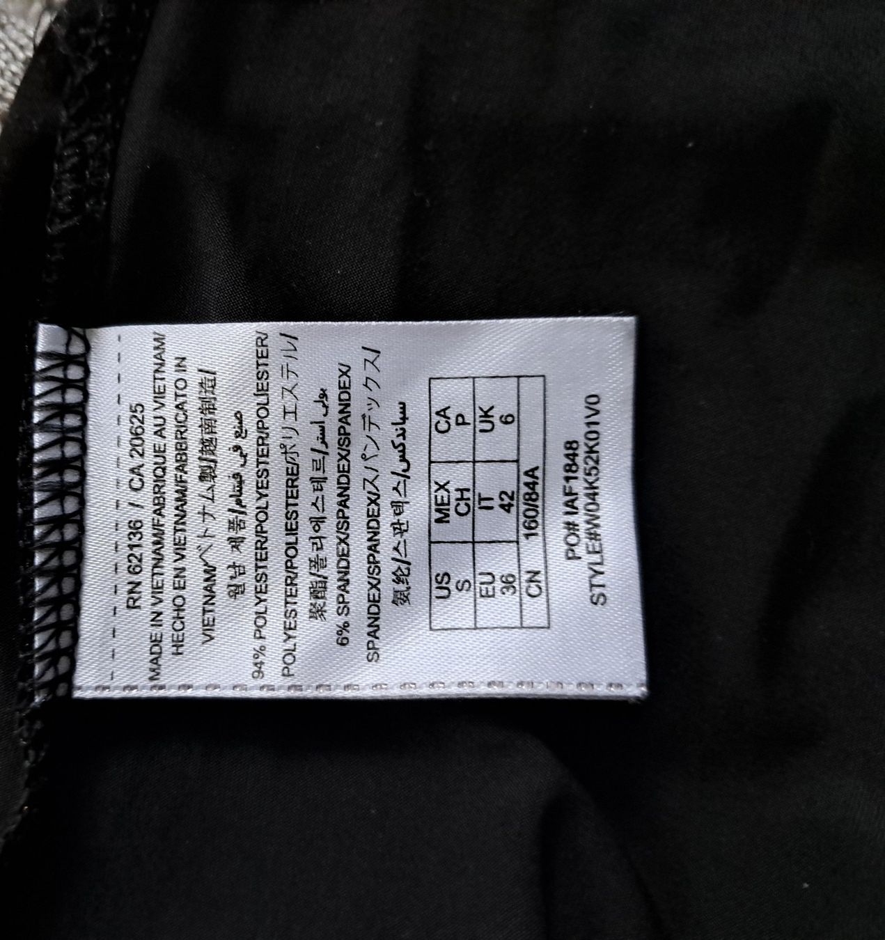 Vestiti: Guess dress – Usato da Saas Grund venduto da IvanaXY 4
