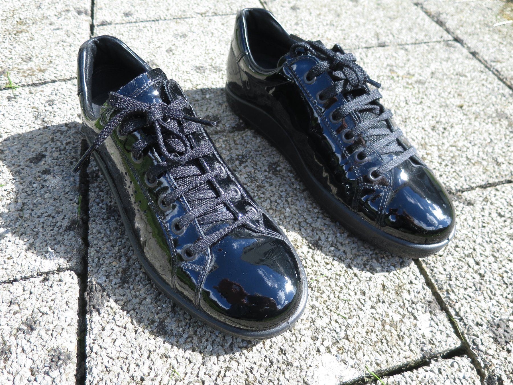 Ecco Scarpe da donna: Damen-Schuh Ecco, Lack schwarz, Gr.39 – Nuovo (secondo la descrizione) da Zofingen venduto da Landerer 1