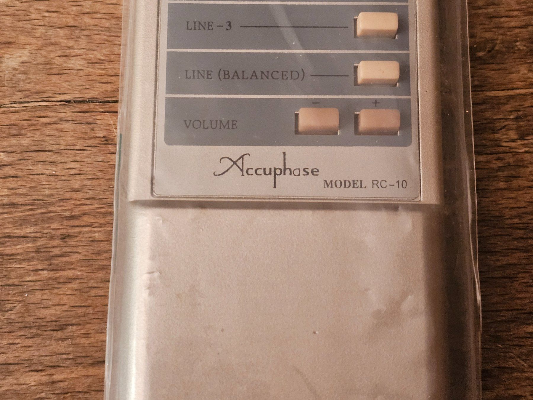 Telecomandi: NEU Accuphase RC-10 telecomando – Nuovo e nell'imballaggio originale da Monte Carasso venduto da giave 1