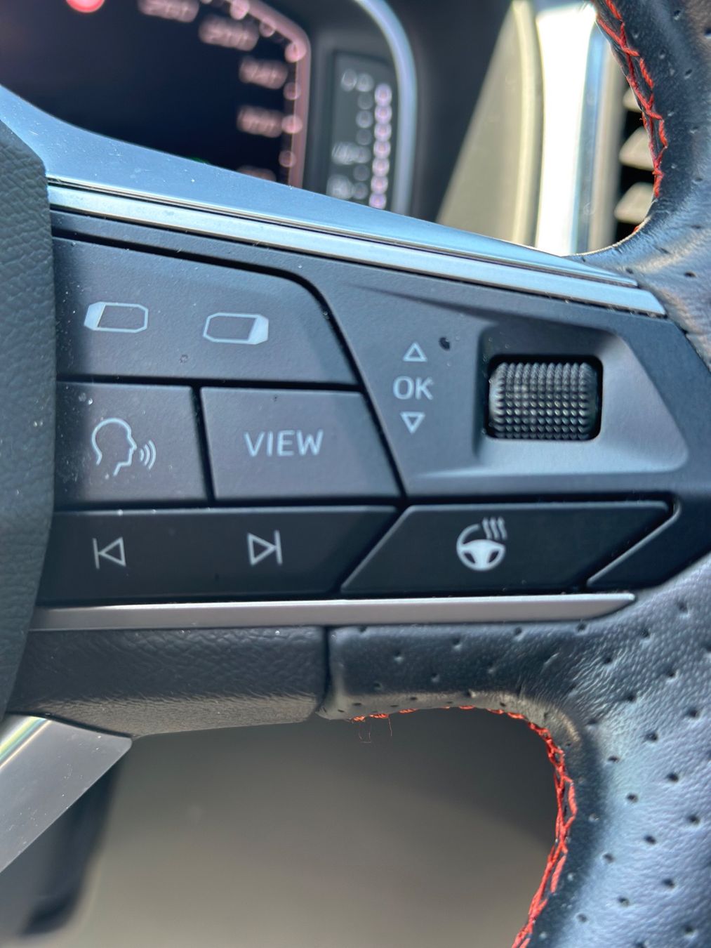 Autografi: SEAT Ateca Hola FR 2.0 TSI DSG 4Drive – Usato da Sissach venduto da ruppi11 8