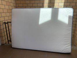 Matratze 140x100, wie neu