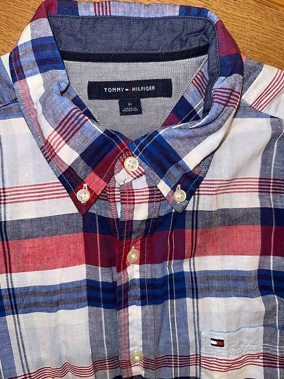 Chemises: Tommy Hilfiger Hemd – D'occasion à Röschenz par esiemoen 1