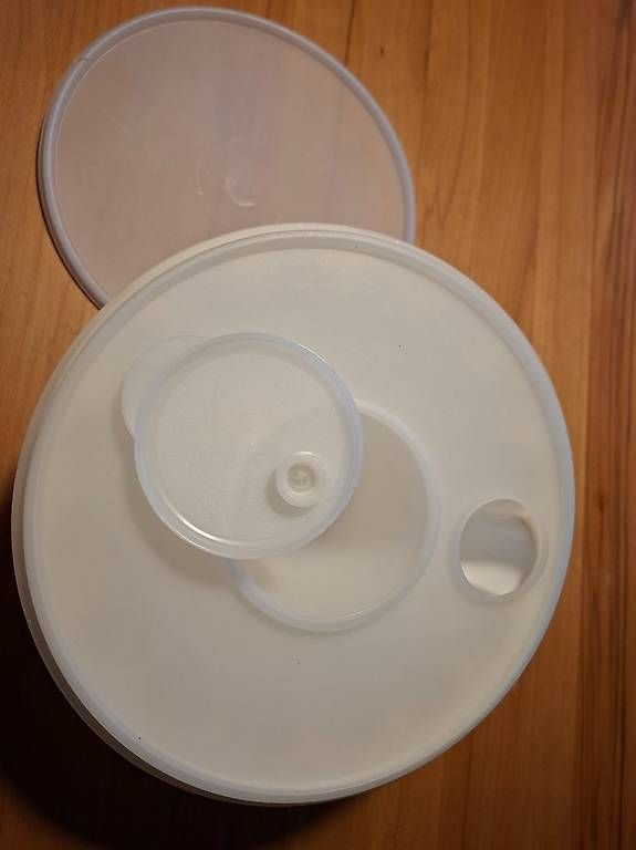 Tupperware Teglie da forno: Moule couronne Tupperware - Kranzform – Usato da Le Mont-Pèlerin venduto da riri230 2