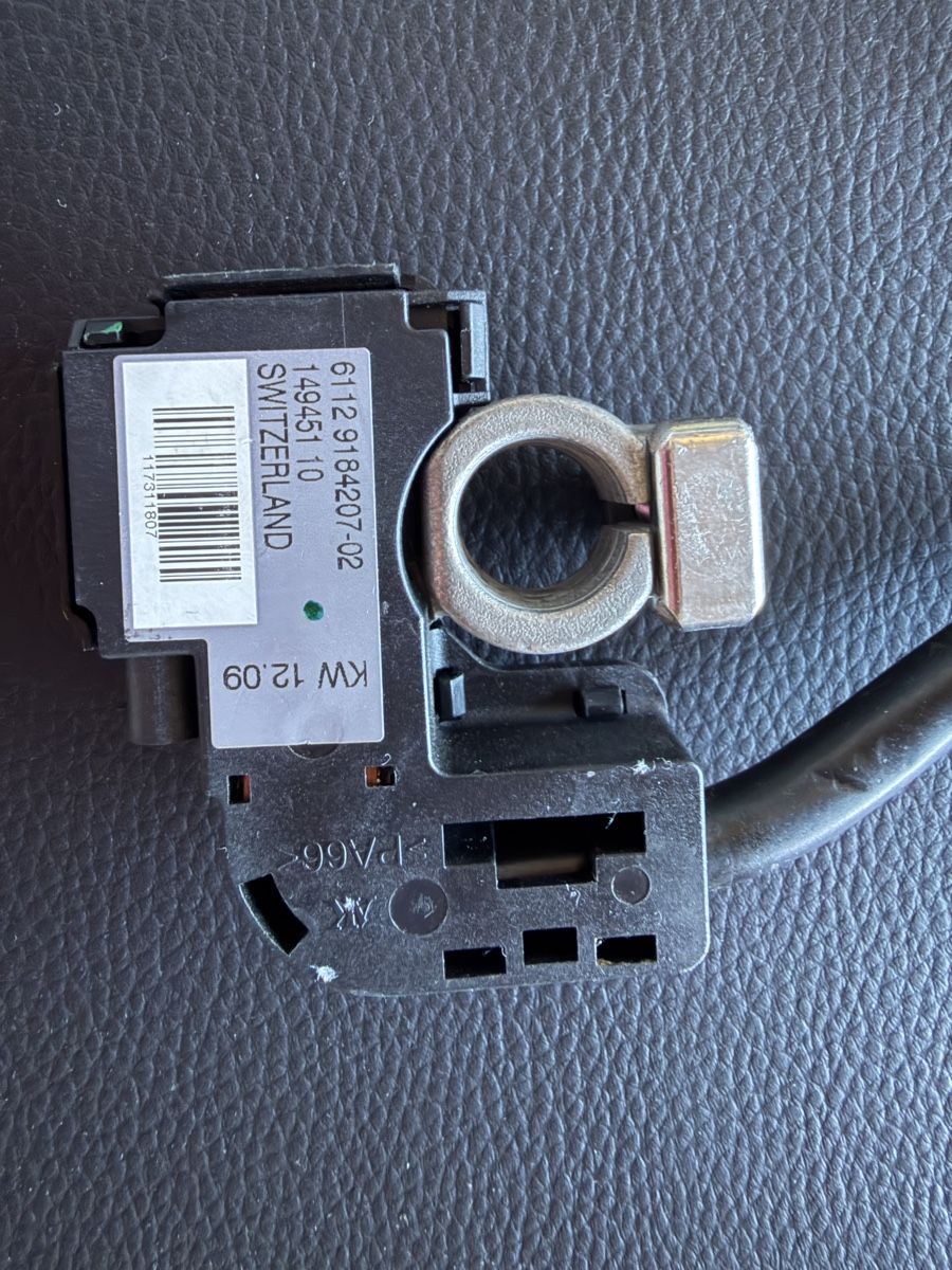 BMW Alle Autoersatzteile: BMW IBS Intelligenter Batteriesensor E8x E9x – Gebraucht aus Sigriswil von Marlon013 3