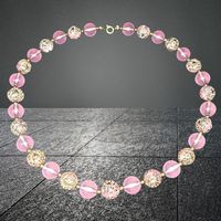🌸 Rosa Vintage-Perlenkette mit Golddetails 🌟