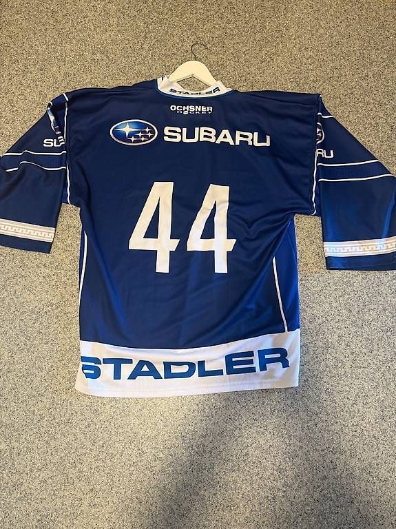 Zsc Lions Maillots de corps & Pantalons: ZSC P.Sutter Trikot mit Unterschrift – D'occasion à Bellach par die_8vsb 3