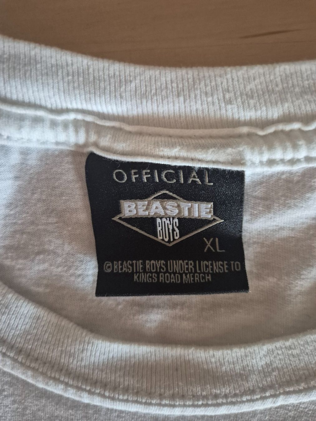 T-shirt: Beastie Boys T-Shirt – Usato da Trogen venduto da Monk3yWear 1