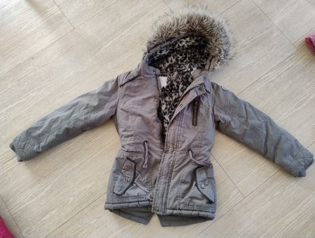 Mädchen Jacke Gr. 128