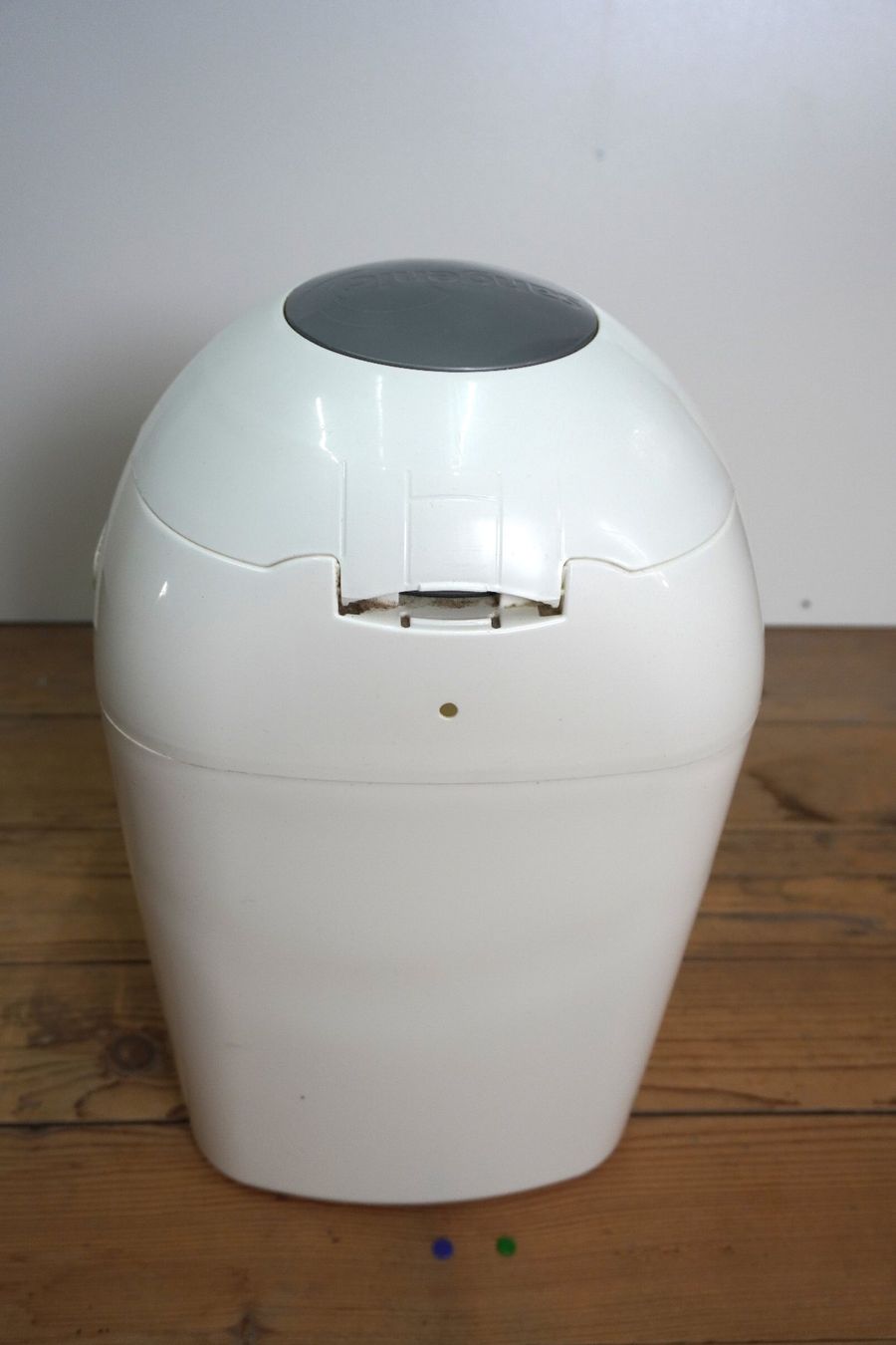 Tommee Tippee Cestini per rifiuti: Tommee Tippee Sangenic Windeleimer - ohne Kartuschen – Usato da Thunstetten venduto da blob87 3