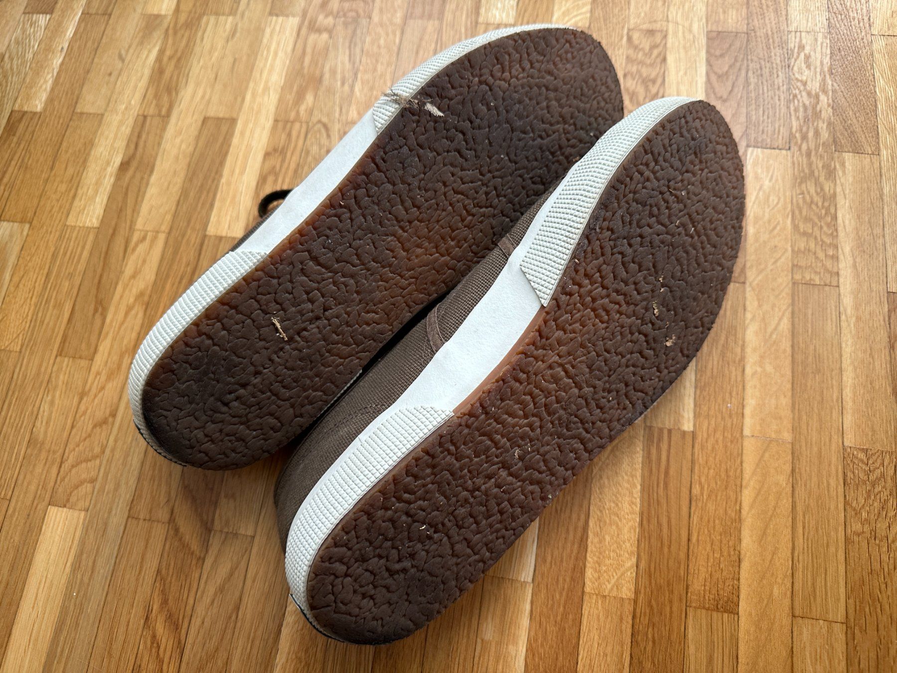 Superga Herrenschuhe: Superga 2750 Classic Brown Canvas Size EU44 – Gebraucht aus Lausanne von brixton 8