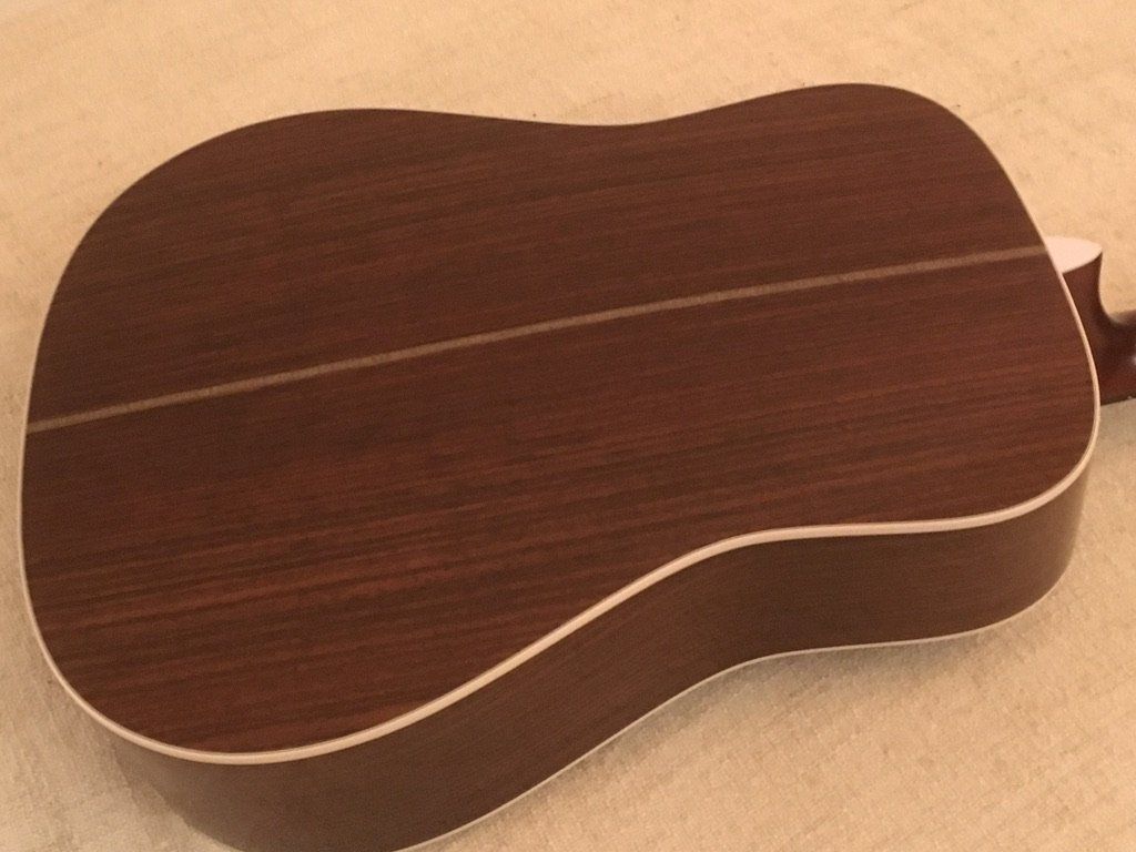 Martin & Co. Strumenti musicali: Martin HD28 Sunburst (LR Baggs) – Usato da melano venduto da Georges.G 2