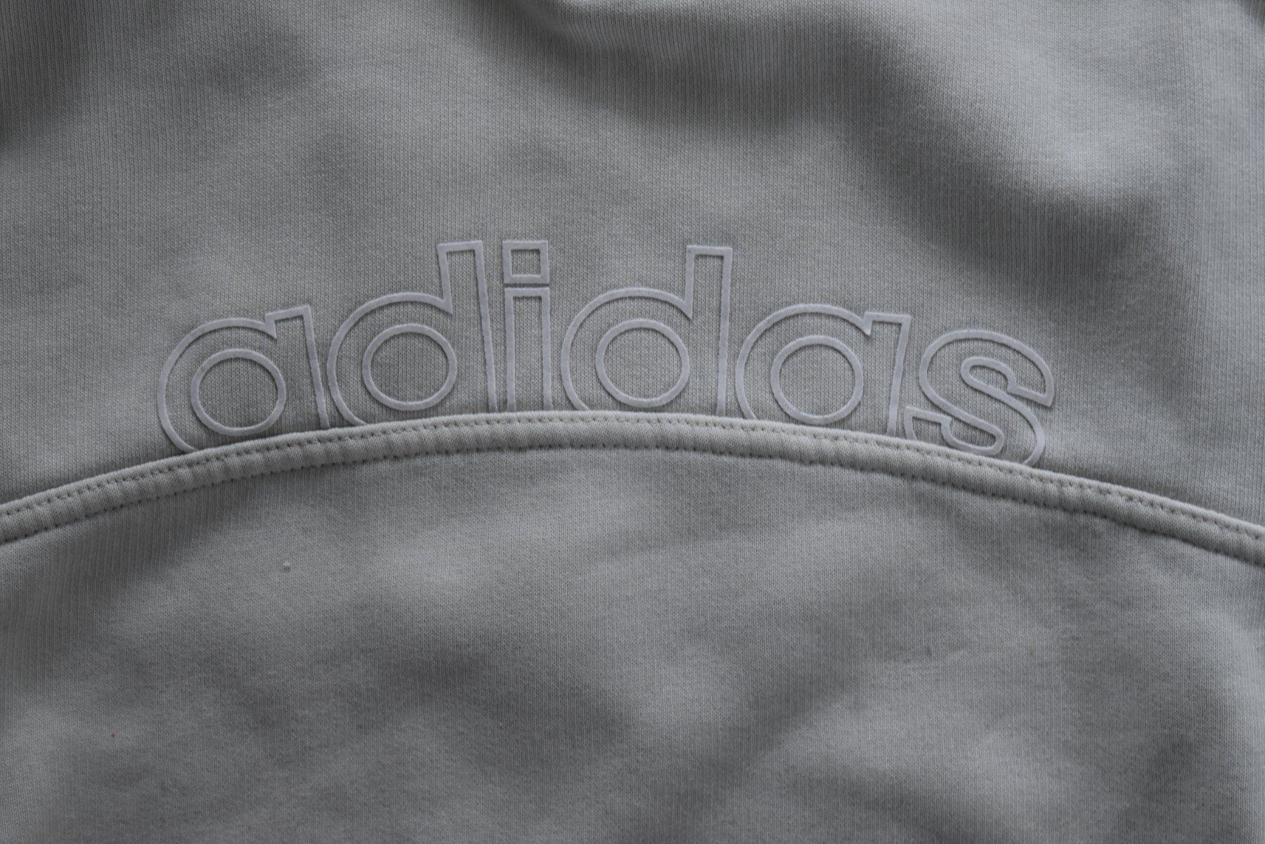 Adidas Maglioni & Felpe: Adidas Kapuzenpullover "beige" (Grösse 176) – Usato da Aeschi (SO) venduto da clementinli 2