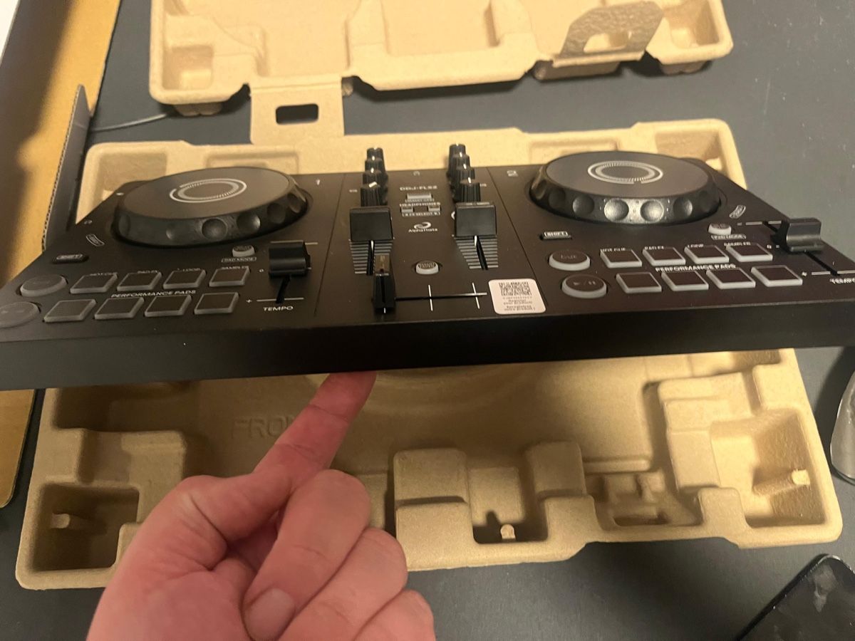 Pioneer Console di mixaggio: Pioneer Alpha Theta DDJ-FLX2 MP3 iPhone 17 Pro DJ Controller – Nuovo (secondo la descrizione) da Baden venduto da amrinzler 2