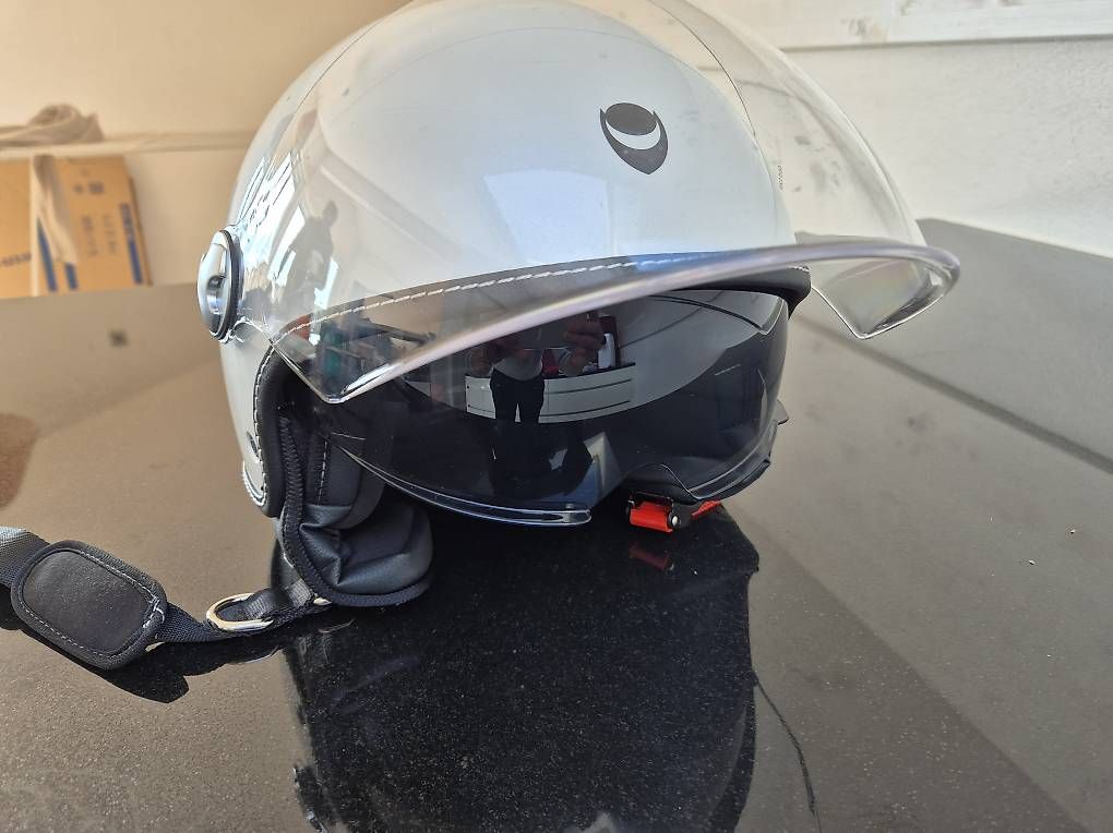 Caschi & visiere: Helm Gr. XL – Usato da Frauenkappelen venduto da encinitas
