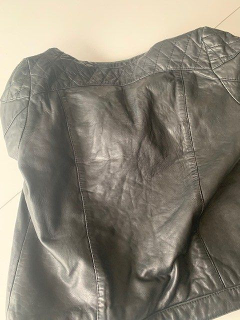 Giacche: 2 vestes cuir femmes – Usato da porrentruy venduto da choulchoul 5