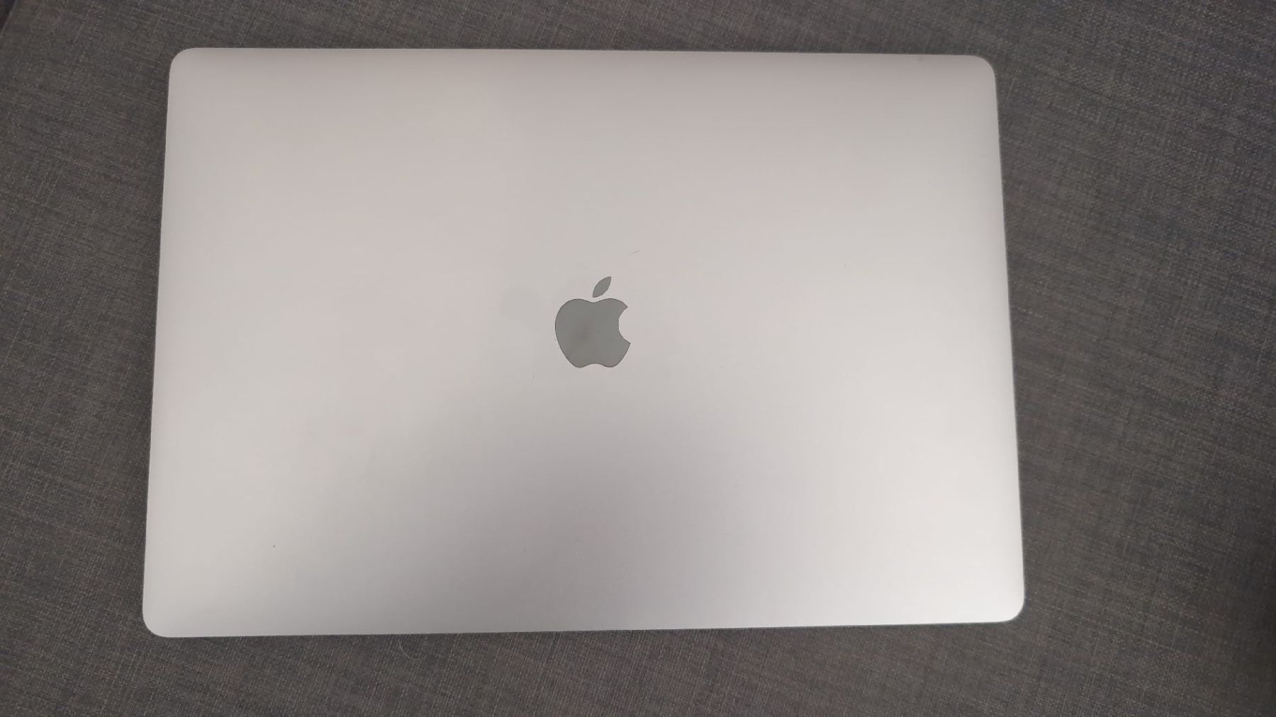 Apple Notebooks: MacBook Pro 16-inch – Gebraucht aus Zürich von 1ucian0 1