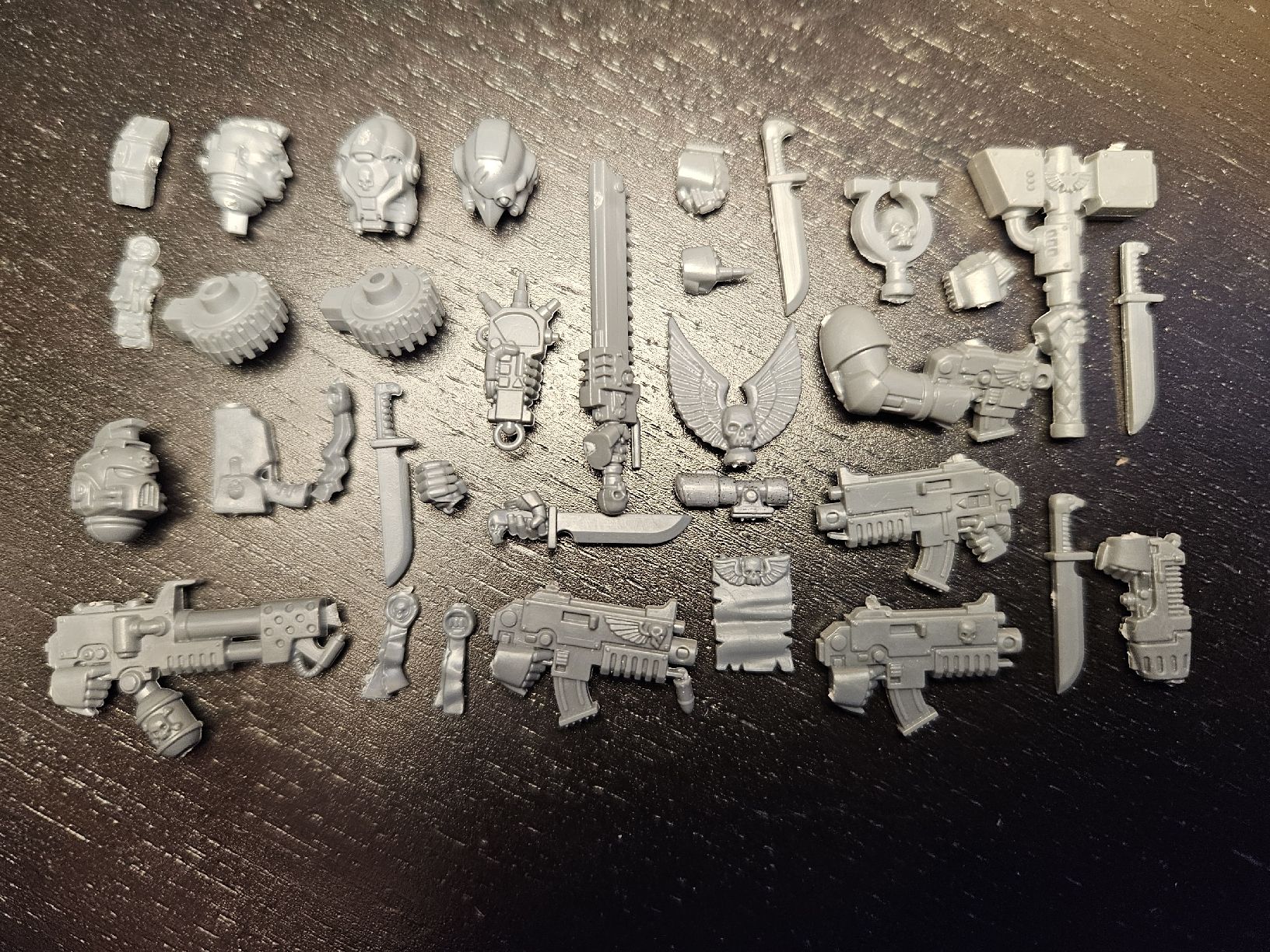 Kits de montage: Warhammer 40K - Space Marines - Weapons Bits – D'occasion à Genève par lec_2k2j