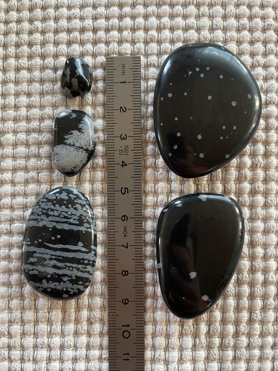 Minerali & Pietre curative: Schneeflocken Obsidian Heilstein – Usato da Rümlang venduto da resale35