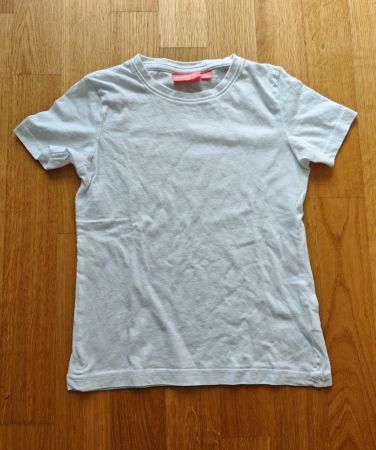 T-Shirt Gr. 128 sehr guter Zustand