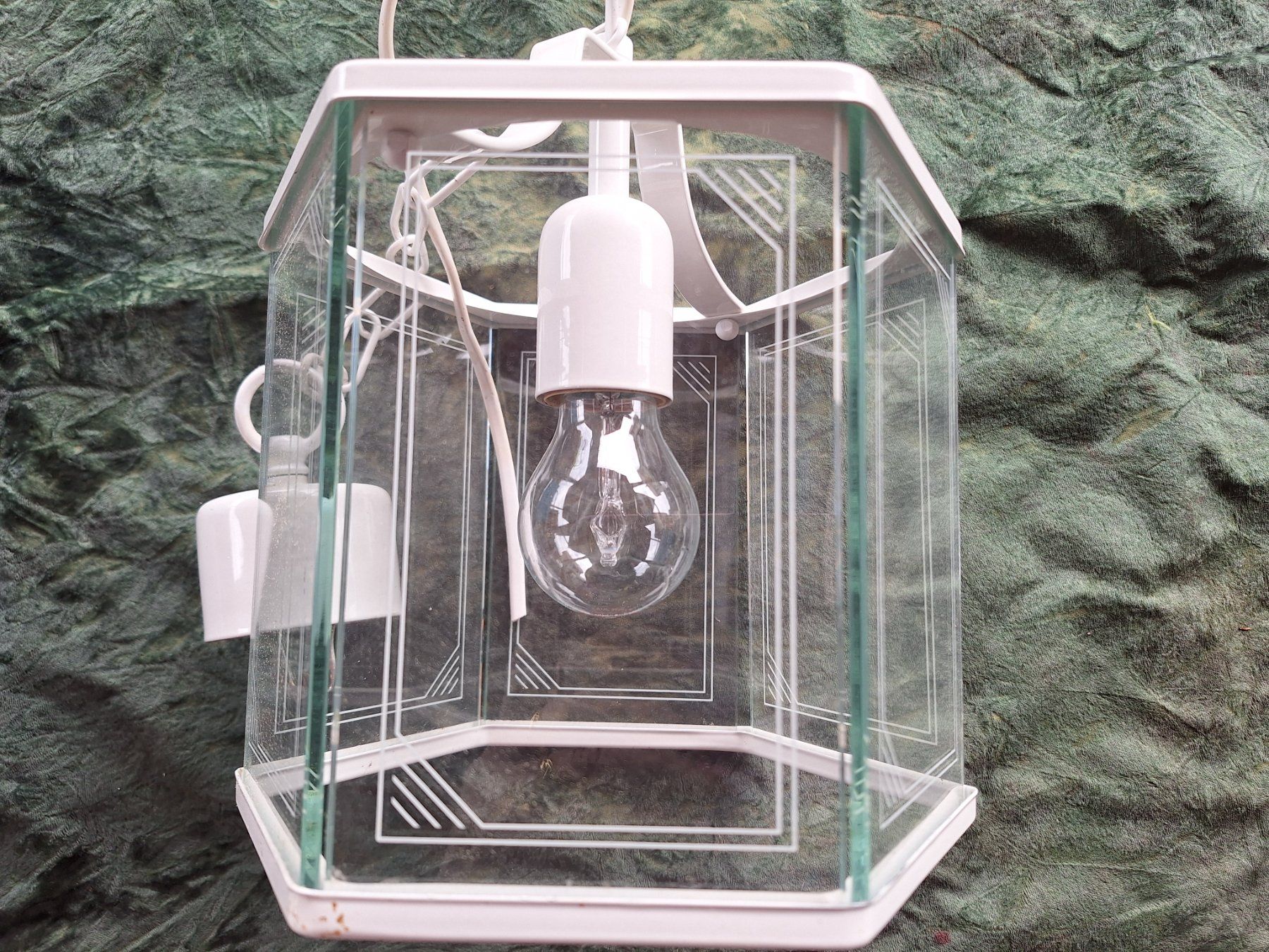 Kronleuchter & Deckenlampen: KLEINER HÄNGELEUCHTER WEISS – Gebraucht aus Huttwil von Kunterbuntli