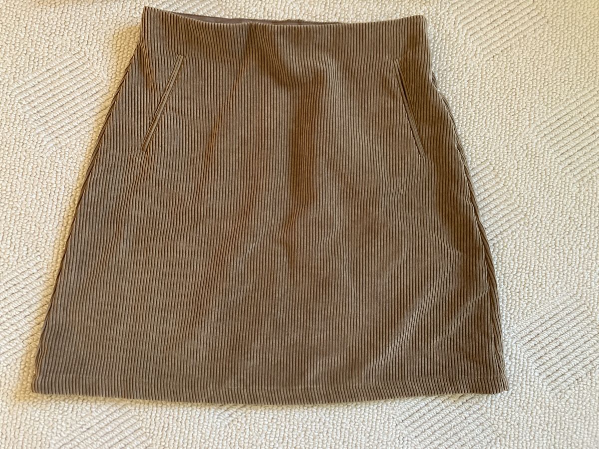 Lotti di vestiti: Rock und Blazer, Gr38 Cord – Usato da Weissbad venduto da Praxedis_P51 1