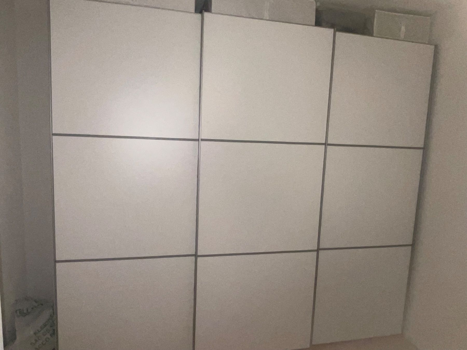 Pfister Armadi: Geräumiger Kleiderschrank – Usato da Brugg AG venduto da nan_7qsj 1