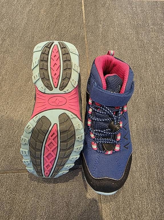 Chaussures filles: Wanderschuhe Gr. 26 – D'occasion à Pfaffhausen par Mnb84 1