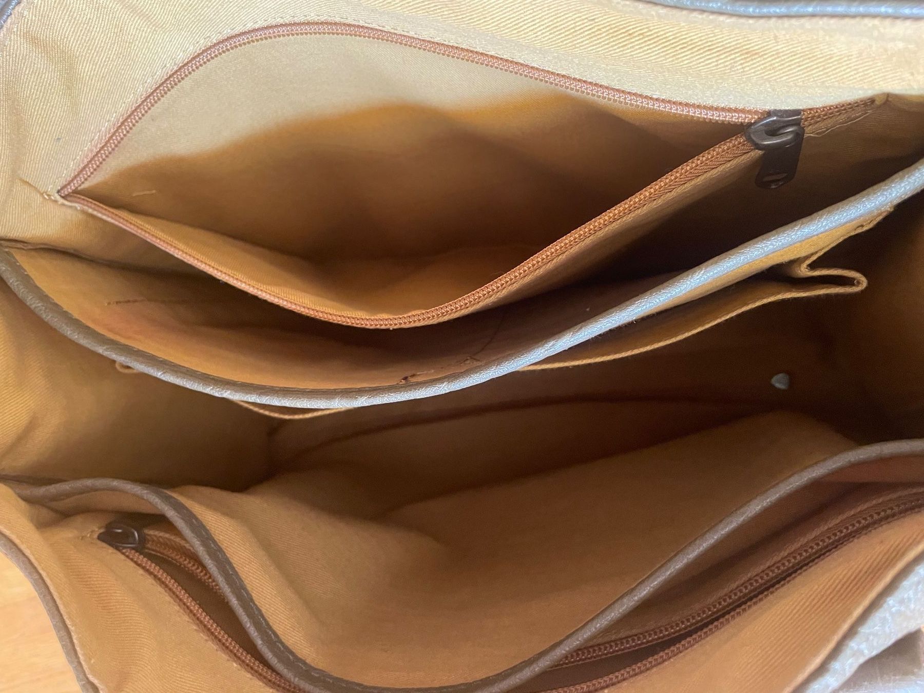 Borse da donna: Sac en cuir, Paul Marius – Nuovo (secondo la descrizione) da Vevey venduto da chr_5pvx 4