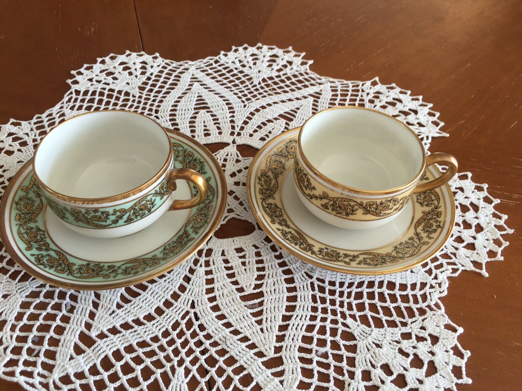 Tazze: 2 Espressotässchen Limoges, hellgelb, hellgrün – Usato da Eich venduto da Jokove63