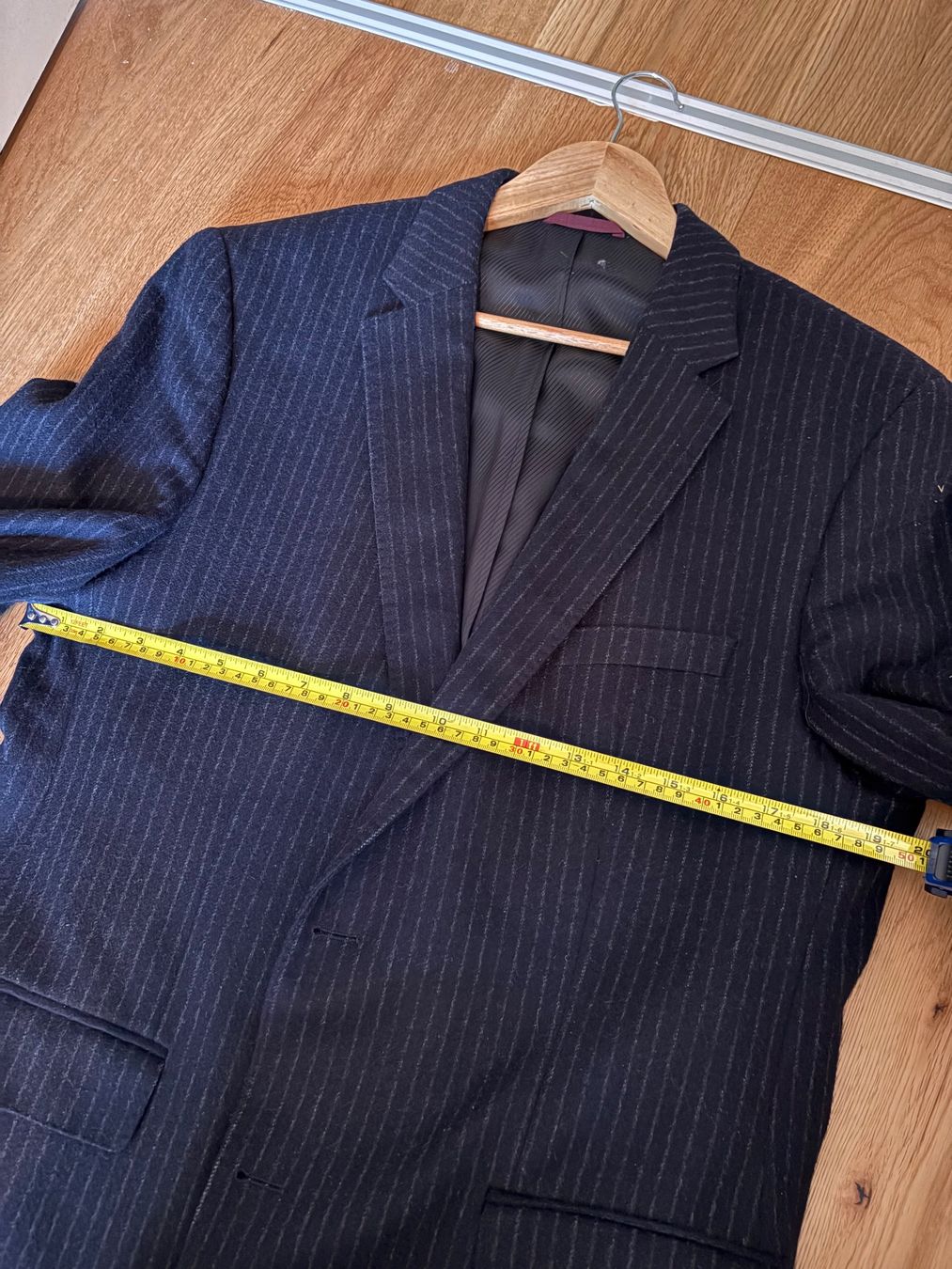 Hugo Boss Giacche: Blazer Hugo Boss dunkelblau – Usato da Bern venduto da Trittbrettdriver 6
