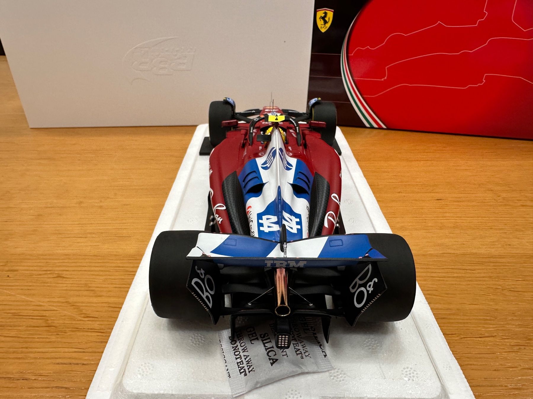 Coche de juguete F1 Ferrari SF-25 L. Hamilton, No.44 (2025) Carrera GO · Carrera · El Corte Inglés