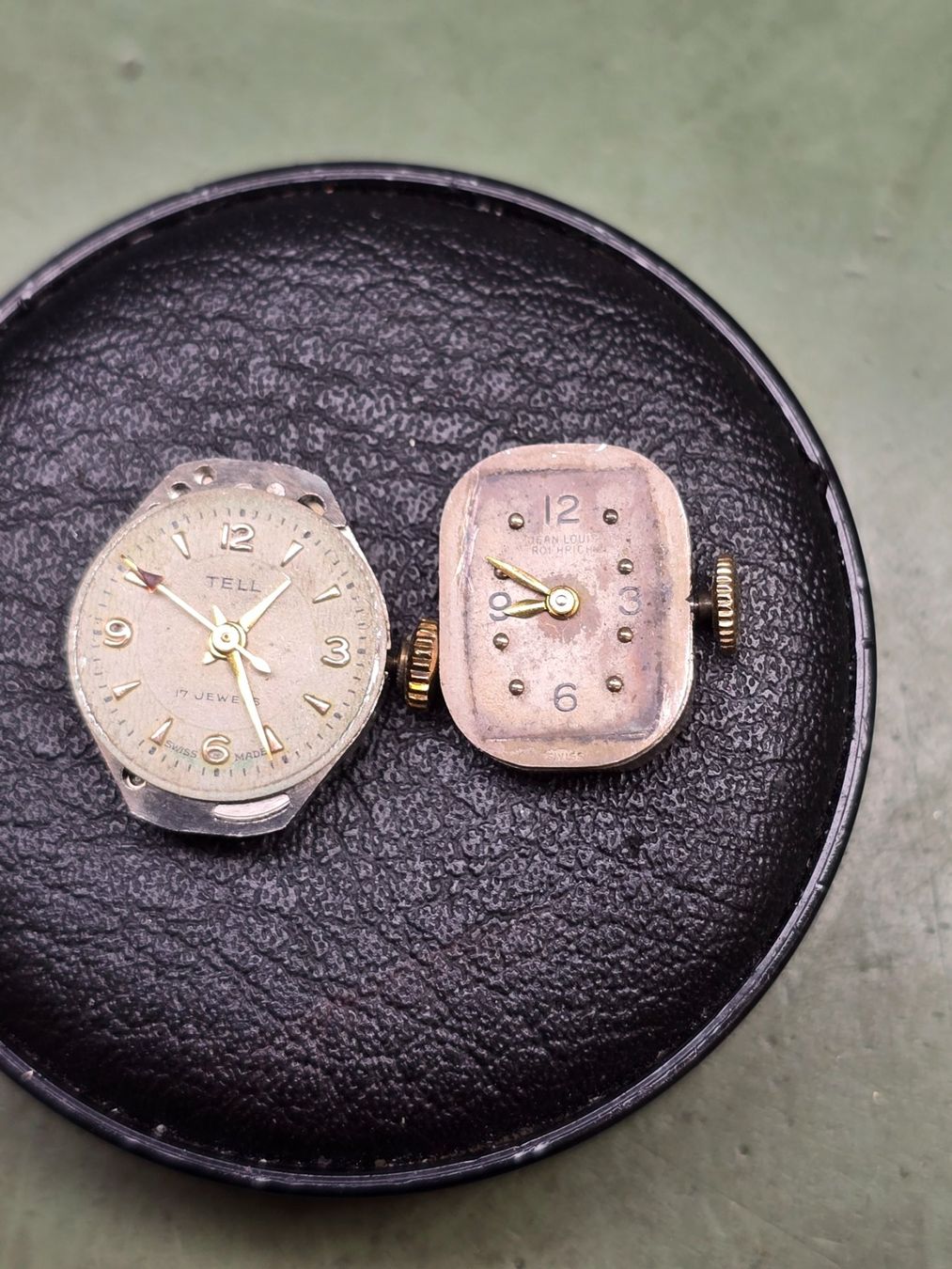 Orologi: 2 petits mouvement inconnu – Difettoso da Tramelan venduto da Nirdan