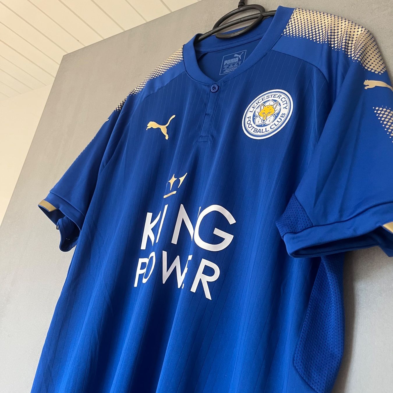 Puma Leibchen & Hosen: Leicester City Puma Trikot – Gebraucht aus Winterthur von LaBodega 4