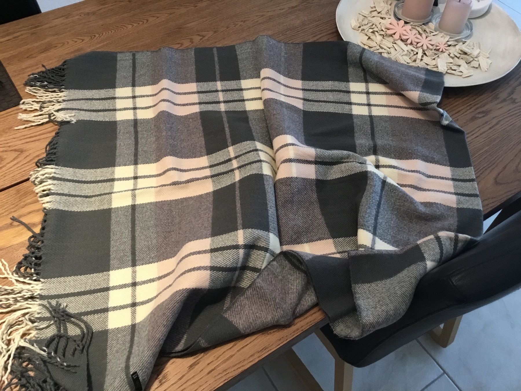 Foulard & Sciarpe: Cooler Winterschal – Usato da Würenlos venduto da Chicca2004 1