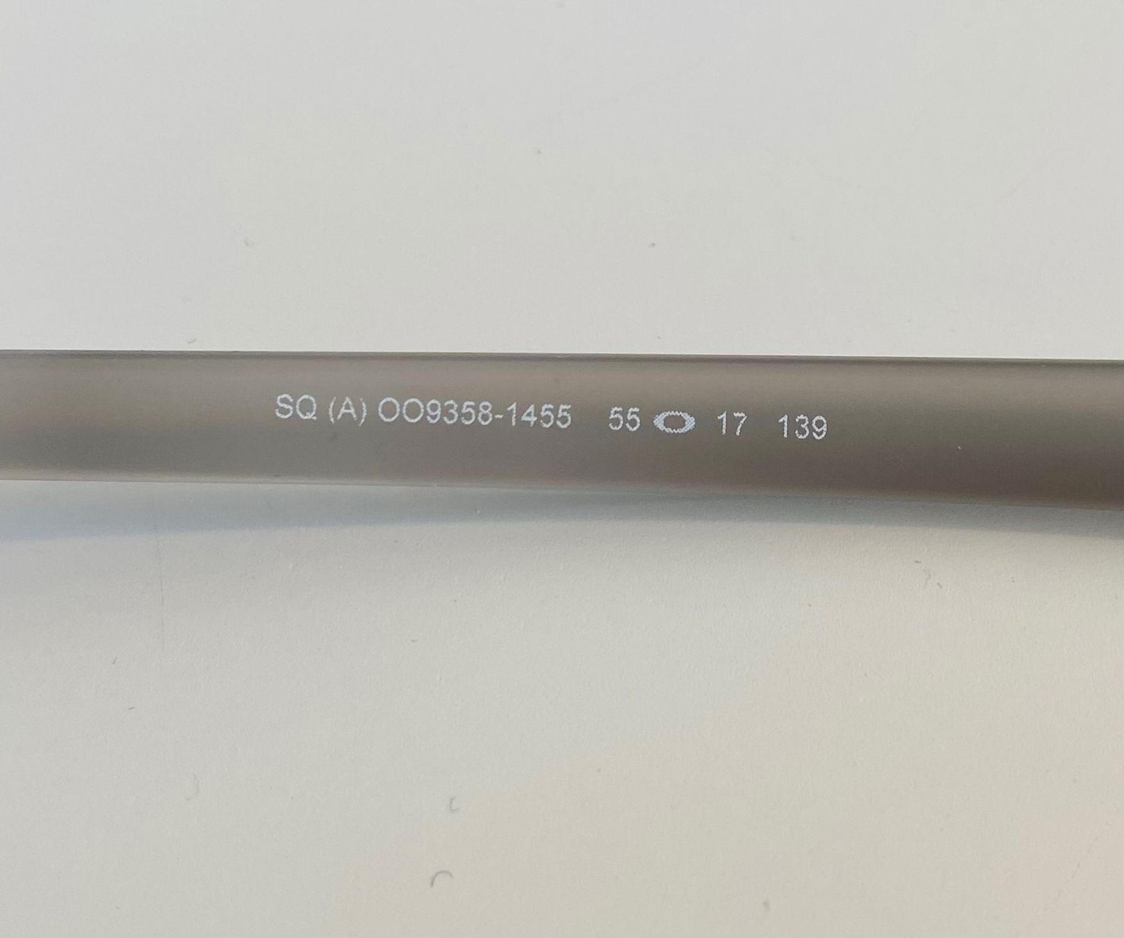 Oakley Occhiali & Lenti: Oakley OO9358 55/17 Sonnenbrille mit Case – Usato da Zürich venduto da dennisbooker2001 5