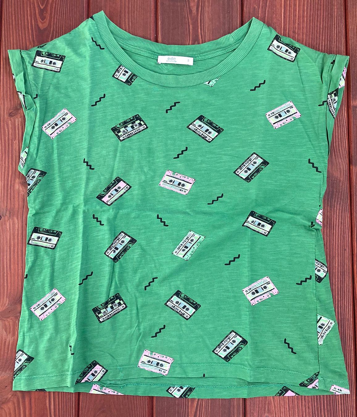 Blusen, T-Shirts & Tops: 2 T-shirts Esprit EDC, été, stylés – Gebraucht aus Vionnaz von nadinus73 2