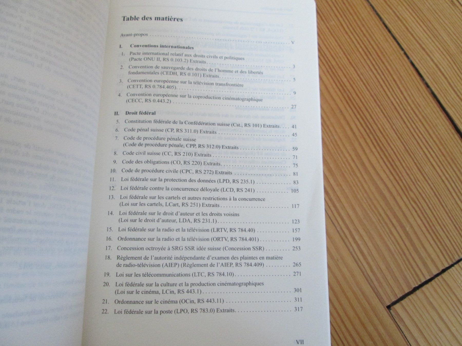 Libri: Droit de la communication - Recueil de textes – Usato da Neuchâtel venduto da Dualseele 1