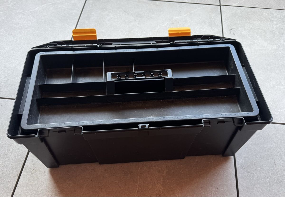 Caisses de transport: Werkzeugkiste – D'occasion à Stetten AG par BR2712 2