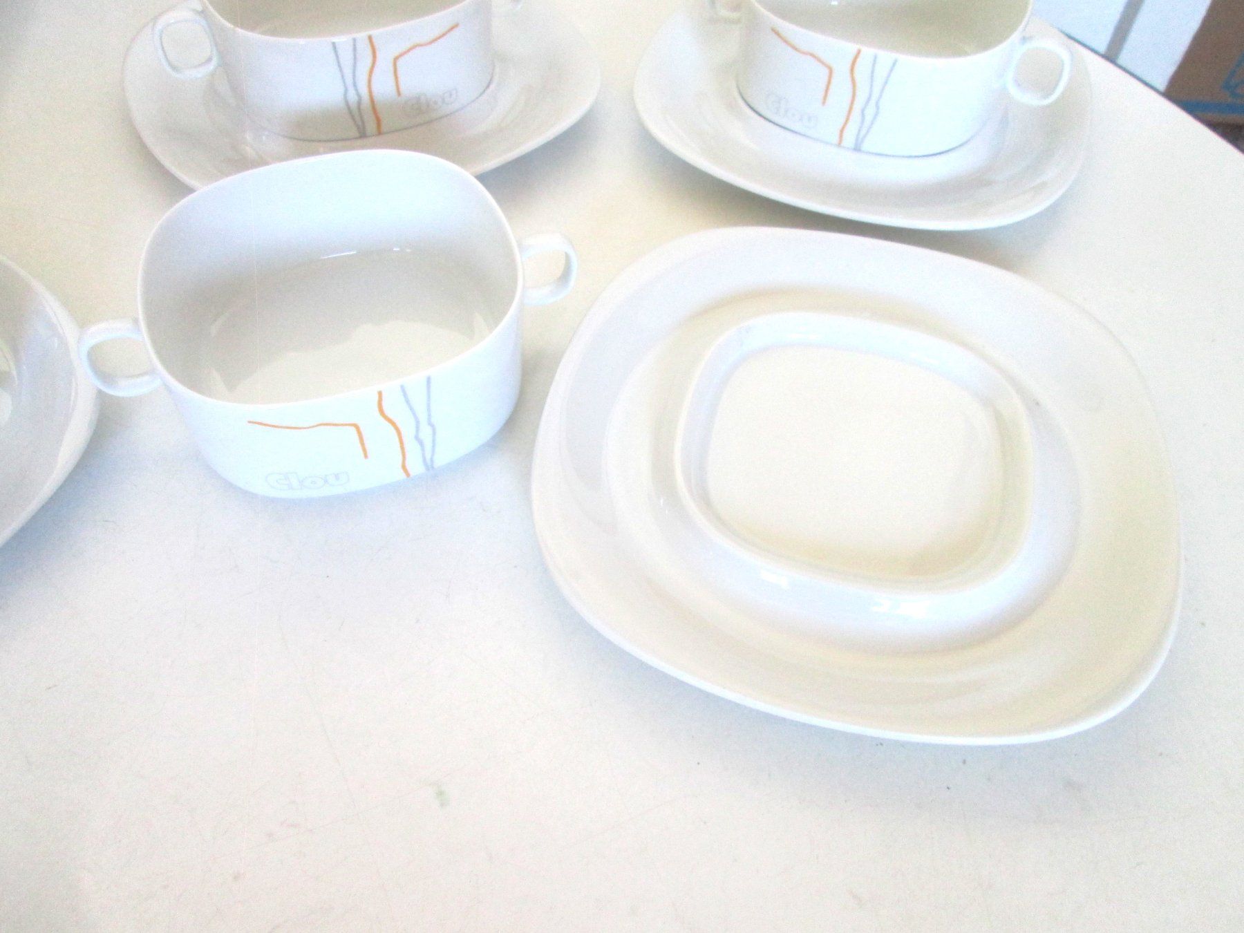 Set di piatti: 4 Suppentassen + 4 Langenthaler Teller – Usato da Sementina venduto da babucia 1