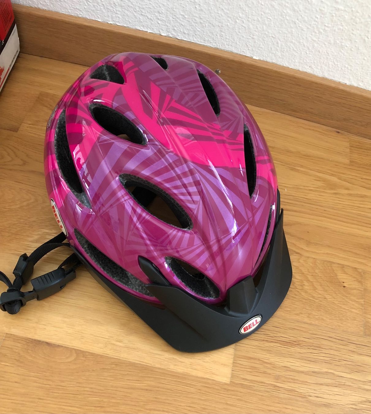 Bell Caschi: Velohelm Bell wie neu – Usato da Zug venduto da jim_floyd 1