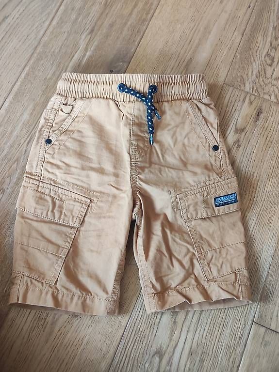 Pantalons: Jungen Shorts – D'occasion à Dietfurt par Many06