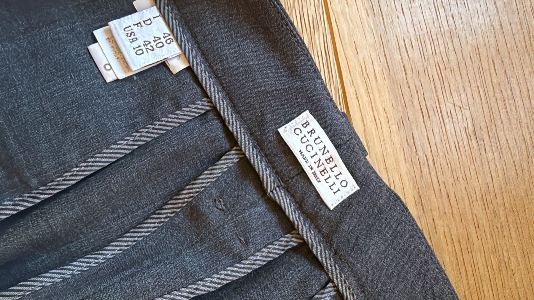 Brunello Cucinelli Pantaloni: Original Brunello Cucinelli Hose, Gr. Ital. 46 – Nuovo (secondo la descrizione) da Reigoldswil venduto da benja01 3
