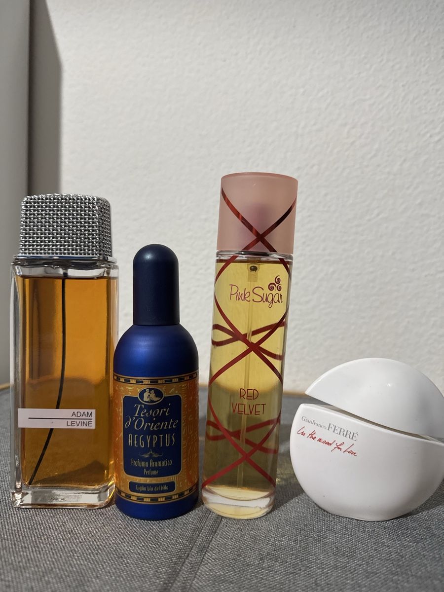 Parfum & Eau de Toilette: Lot 4 parfums – Gebraucht aus Genève von ribes_rubrum