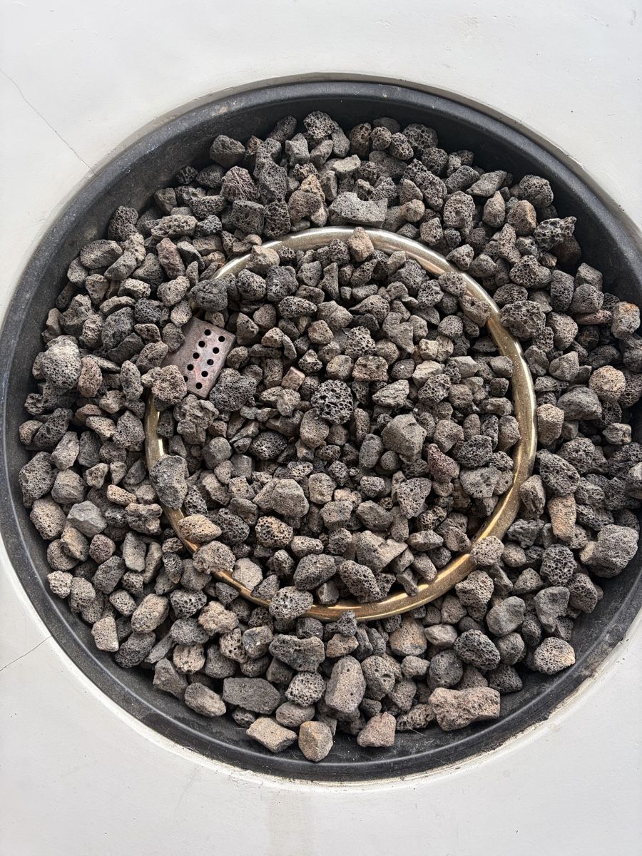 Cheminée: Grey gas fire pit, easy use, in good condition  – Gebraucht aus Zürich von MariaJC 7
